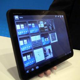 Motorola рассчитывает за квартал отгрузить 700-800 тысяч планшетов Xoom