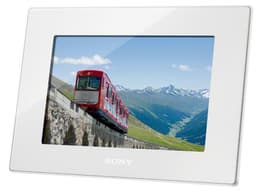 Sony представила фоторамки с поддержкой видео Full HD
