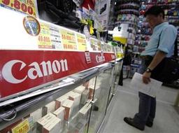 Компания Canon восстановилась после землетрясения и думает о беззеркальной камере