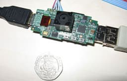Raspberry Pi приступила к производству альфа-версий системных плат для 25-долларовых компьютеров