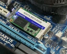 ADATA ISFM: линейка SSD для кеширования на базе контроллеров SandForce и JMicron