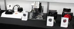Фоторепортаж со стенда Cooler Master на Computex 2011