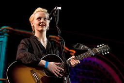 Laura Marling анонсировала новый альбом A Creature I Don't Know