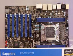Sapphire показала на Computex 2011 свою версию материнской платы для процессоров Sandy Bridge-E