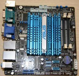 ASUS показала на Computex материнскую плату типоразмера Mini ITX со встроенным процессором Intel Atom D2700