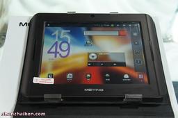MiniPad M11 — китайский планшет с разогнанным процессором, двумя аккумуляторами и модифицированной ОС Android