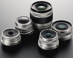 PENTAX анонсирует четыре объектива системы Q