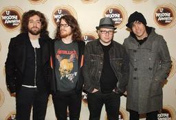 Stump опроверг слухи о распаде Fall Out Boy