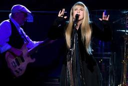 Fleetwood Mac вновь отправится в тур в 2012