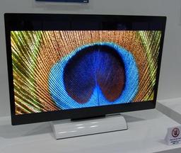 AUO показала прототип 32-дюймовой панели типа OLED