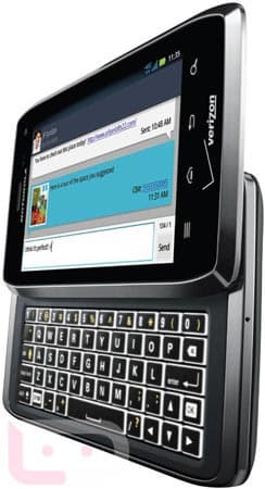 Смартфон Motorola Droid 4 получит клавиатуру QWERTY