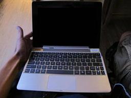 Фото дня: шпионские снимки планшета ASUS Eee Pad Transformer Prime