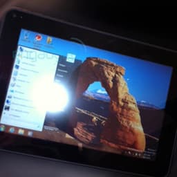 Фото дня: 10-дюймовый планшет Dell с ОС Windows 7