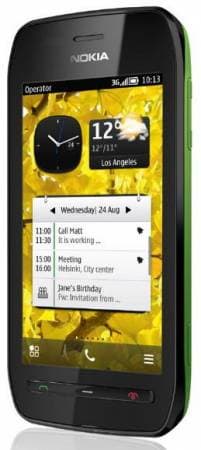 Смартфон Nokia 603 работает под управлением Symbian Belle