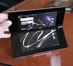 Планшет Sony Tablet P оснащён двумя дисплеями и складывается пополам
