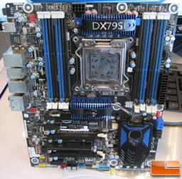 Фото дня: системная плата Intel DX79SI на чипсете X79 Express