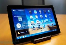 Планшет Samsung Series 7 Slate работает под управлением Windows 7