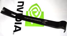 NVIDIA начала продвижение новой 3D-карты, разослав обозревателям гвоздодеры