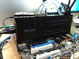 Появилось фото однослотовой 3D-карты Galaxy GeForce GTX 680, укомплектованной водоблоком