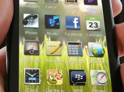 RIM анонсирует первый смартфон BlackBerry 10 в августе, а его продажи начнутся в октябре