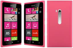 Смартфон Nokia Lumia 900 цвета фуксии «засветился» в финской рознице