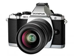 Серию цифровых камер Olympus OM-D открыла модель E-M5