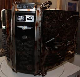 CES 2012: три варианта корпуса Cooler Master Cosmos II