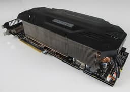 Gigabyte оснащает 3D-карту Radeon HD 7970 SOC с пятью вентиляторами