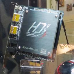 Карта захвата видео AverMedia Live Gamer HD комплектуется кнопкой управления записью