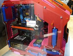 InWin показала прототип корпуса для ПК с полностью прозрачной боковой стенкой
