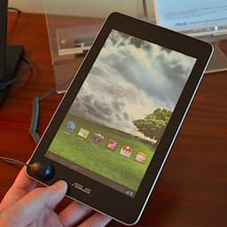 Подтверждена дата выхода планшета Google Nexus 7