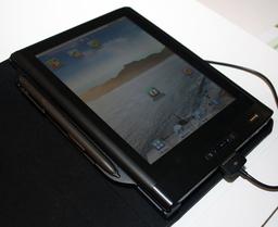 Olivetti подготовила два новых планшета под управлением Android: OliPad Graphos и OliPad Tegra 3