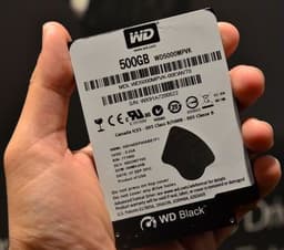 Появились фотографии и некоторые подробности о 5-миллиметровых HDD