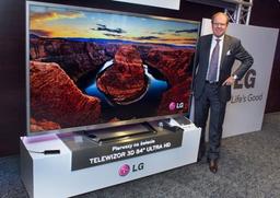 Полиция обыскала штаб-квартиру Samsung, подозревая компанию в краже технологий OLED, принадлежащих LG