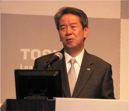 Toshiba обещает приступить к серийному выпуску 3D NAND в первой половине 2014 года