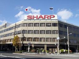 Sharp завершила квартал в минусе, но нарастила доход почти на треть
