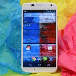 Смартфон Moto X представлен официально