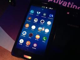 Первые коммерческие образцы смартфонов Samsung под управлением ОС Tizen покажут на мероприятии Mobile World Congress 2014