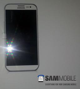Слух: Samsung Galaxy S IV будет представлен 15 марта, а в продажу поступит в апреле