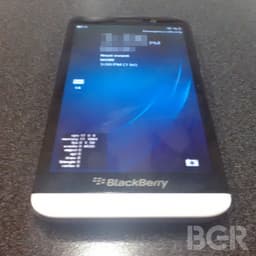 В сети появилось видео, на котором запечатлён смартфон BlackBerry A10 (Aristo)