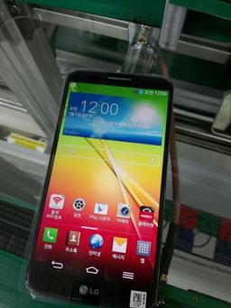 Смартфон LG Optimus G2 получит съёмный аккумулятор ёмкостью 2610 мА·ч