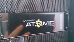 Sapphire оснащает 3D-карту Atomic HD 7990 водоблоком