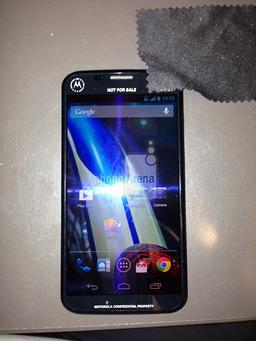 Камера смартфона Motorola Moto X делает фото разрешением 4320 x 2432 пикселей и соотношением сторон 16:9