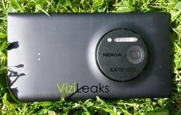 Смартфон Nokia EOS запечатлён со всех сторон