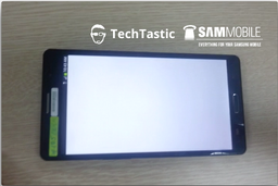 Появились изображения прототипа планшетофона Samsung Galaxy Note 3