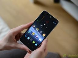 Смартфон ZTE Grand S Flex получит аккумулятор ёмкостью 2300 мА·ч, а серия Blade пополнится смартфоном ZTE Blade G