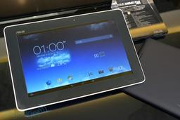 Asus добавила в свой каталог планшет MeMo Pad FHD 10 на платформе Intel Clover Trail+
