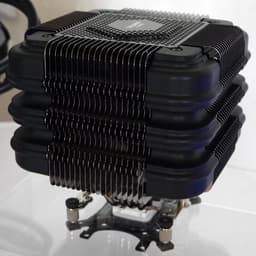 Пассивный процессорный охладитель Zalman FX100 Cube показан на CeBIT