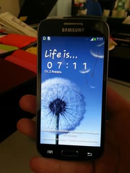В Сети всплыли изображения и первые подробности о смартфоне Samsung Galaxy S4 Mini