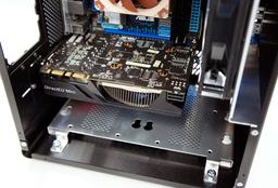 Видеокарта ASUS GeForce GTX 670 DirectCU Mini поместится в корпуса типоразмера Mini-ITX